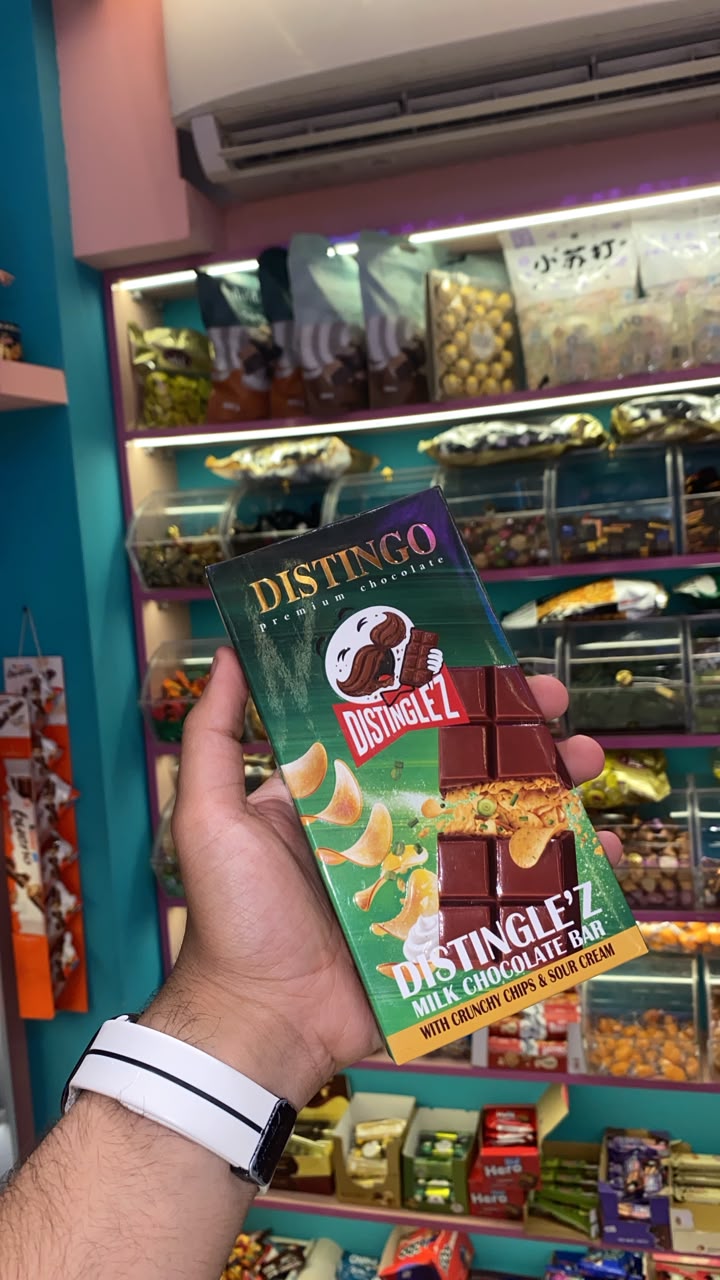 Distingo Distingle'Z Milk Chocolate — Sour Cream Chips