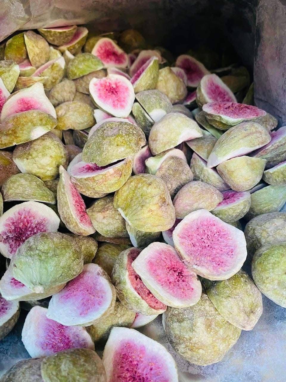 Freeze-Dried Figs