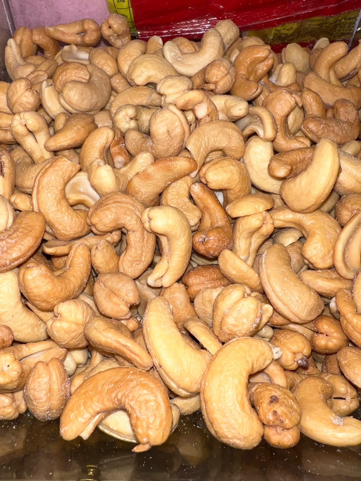 Whole Roasted Cashews